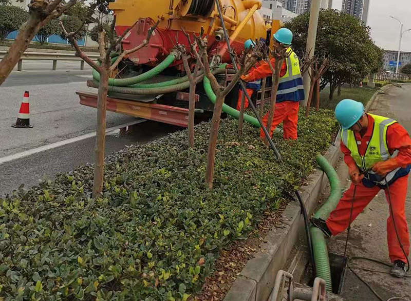 兴国市政管道清淤